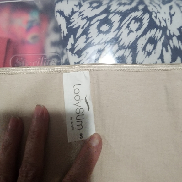 NWOT sz S Lady Slim Latex Waist Trainer - Picture 2 of 8